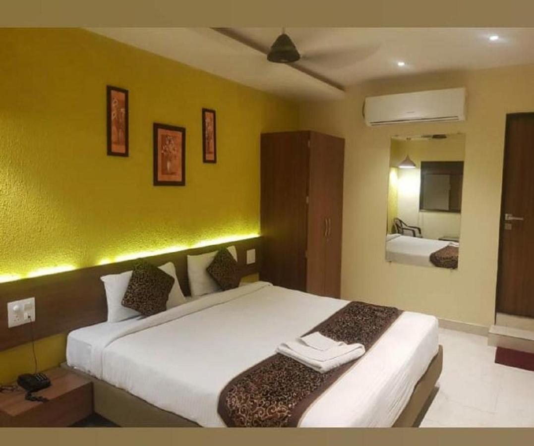 Ash Luxury Hotel With View Of Taj Mahal Agra  Exterior photo