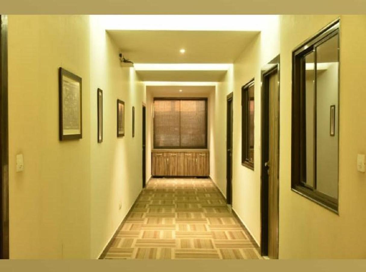 Ash Luxury Hotel With View Of Taj Mahal Agra  Exterior photo